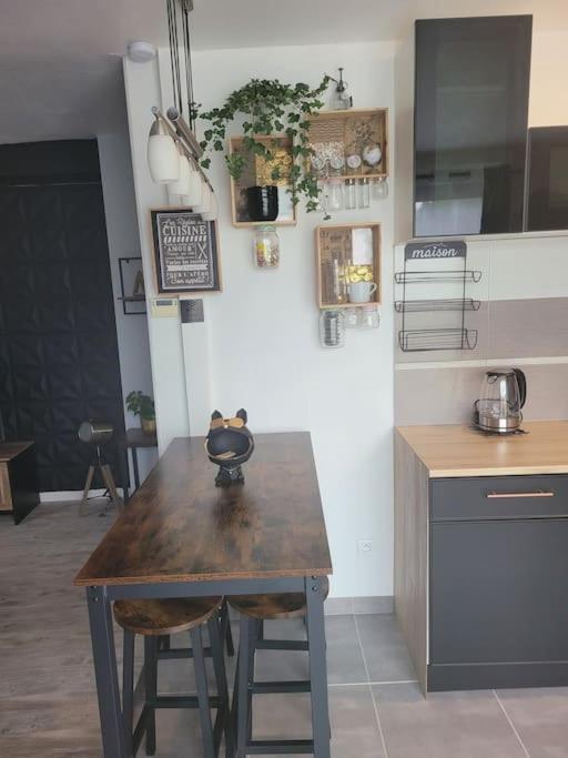 Petite Maison Cosy En Duplex Eguelshardt Kültér fotó