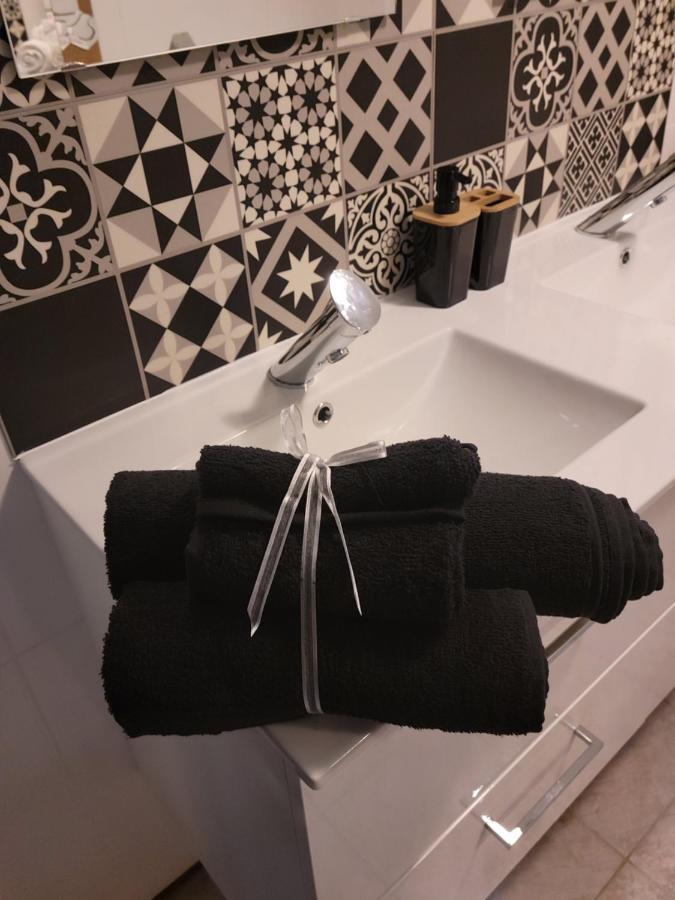 Petite Maison Cosy En Duplex Eguelshardt Kültér fotó